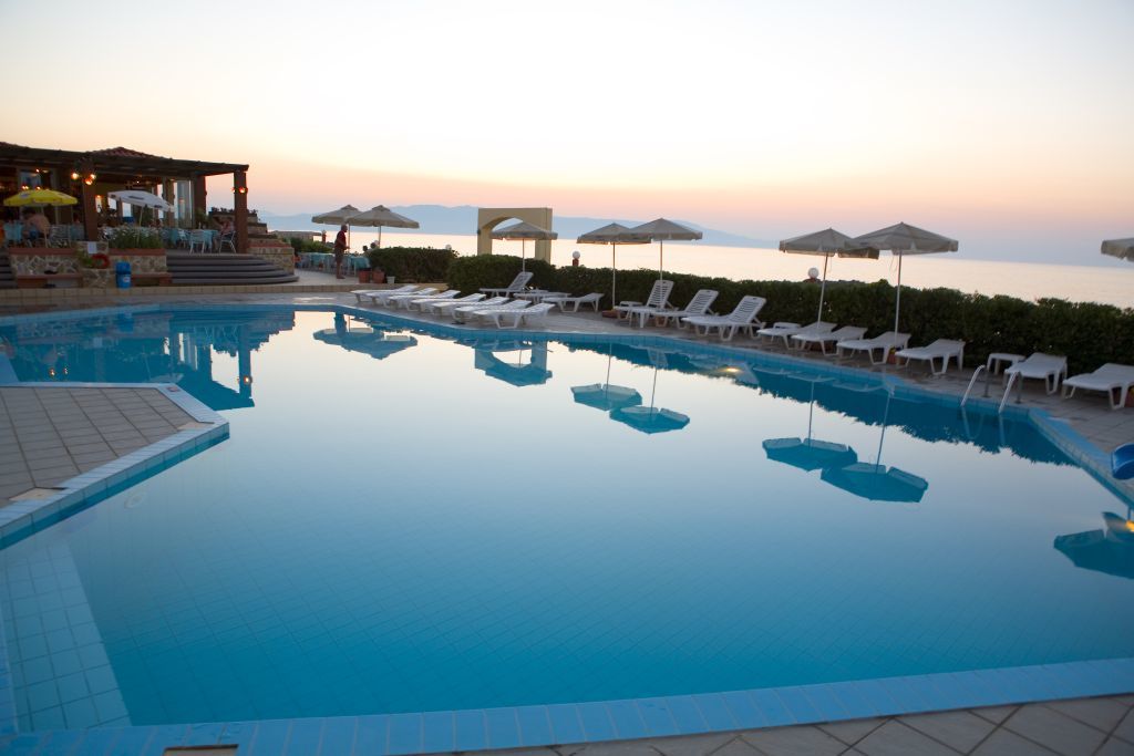 Hotel Haris On The Beach Агия-Марина Экстерьер фото