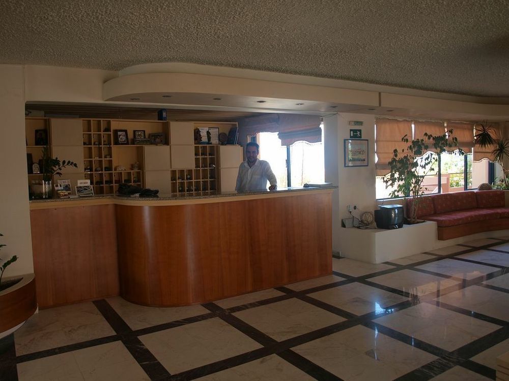 Hotel Haris On The Beach Агия-Марина Экстерьер фото
