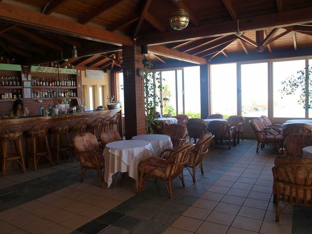 Hotel Haris On The Beach Агия-Марина Экстерьер фото